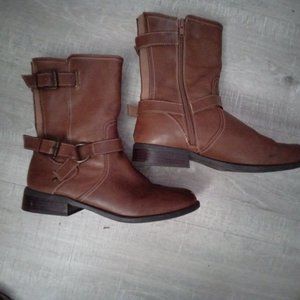 G Guess brown boots